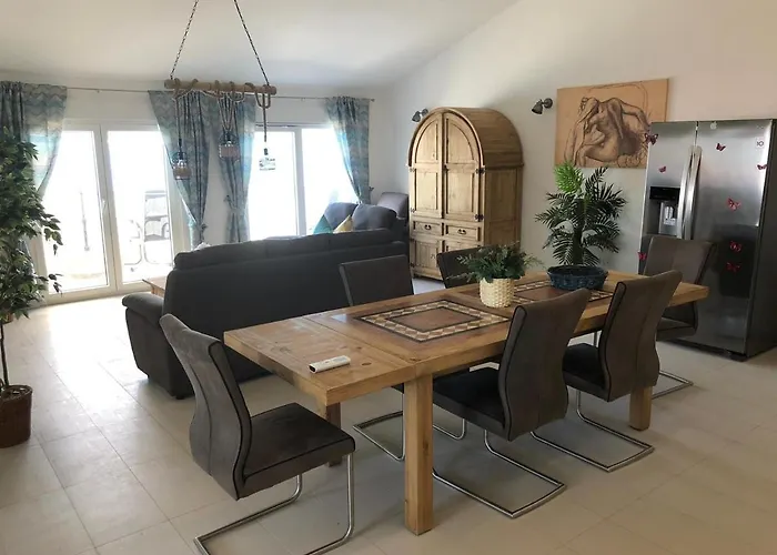 Priscilla Апартаменты